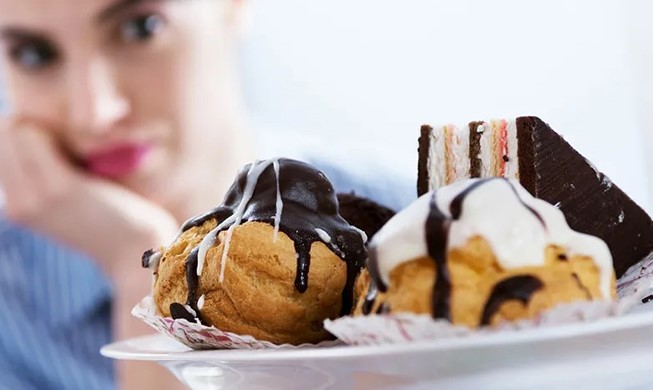 Sono Michela Barucco, Counselor Bioenergetica Gestaltica, e propongo percorsi individuali di Counseling Alimentare. Tratteremo temi come la fame, la dieta, il controllo, l'ascolto, le resistenza, l'autosabotaggio.